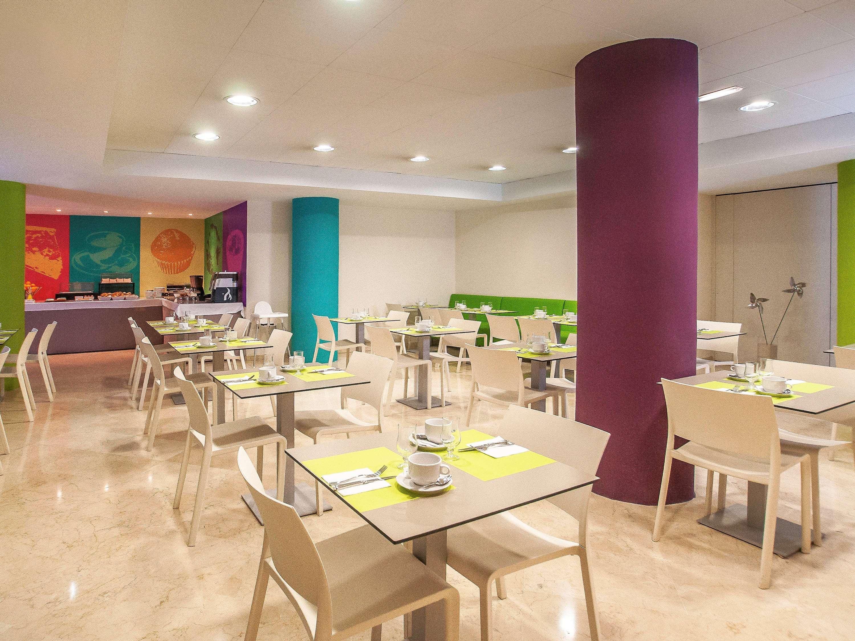 Ibis Styles Zaragoza Ramiro I Hotell Exteriör bild