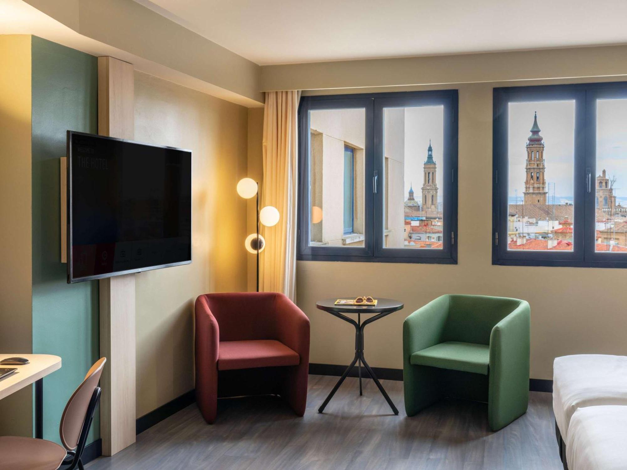 Ibis Styles Zaragoza Ramiro I Hotell Exteriör bild