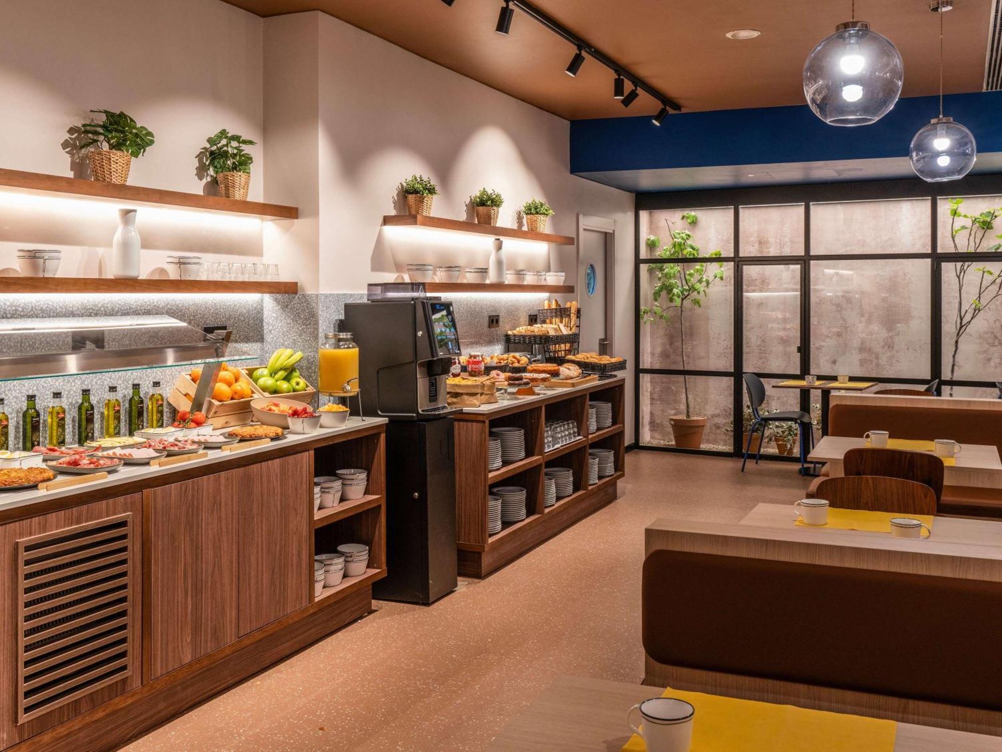 Ibis Styles Zaragoza Ramiro I Hotell Exteriör bild