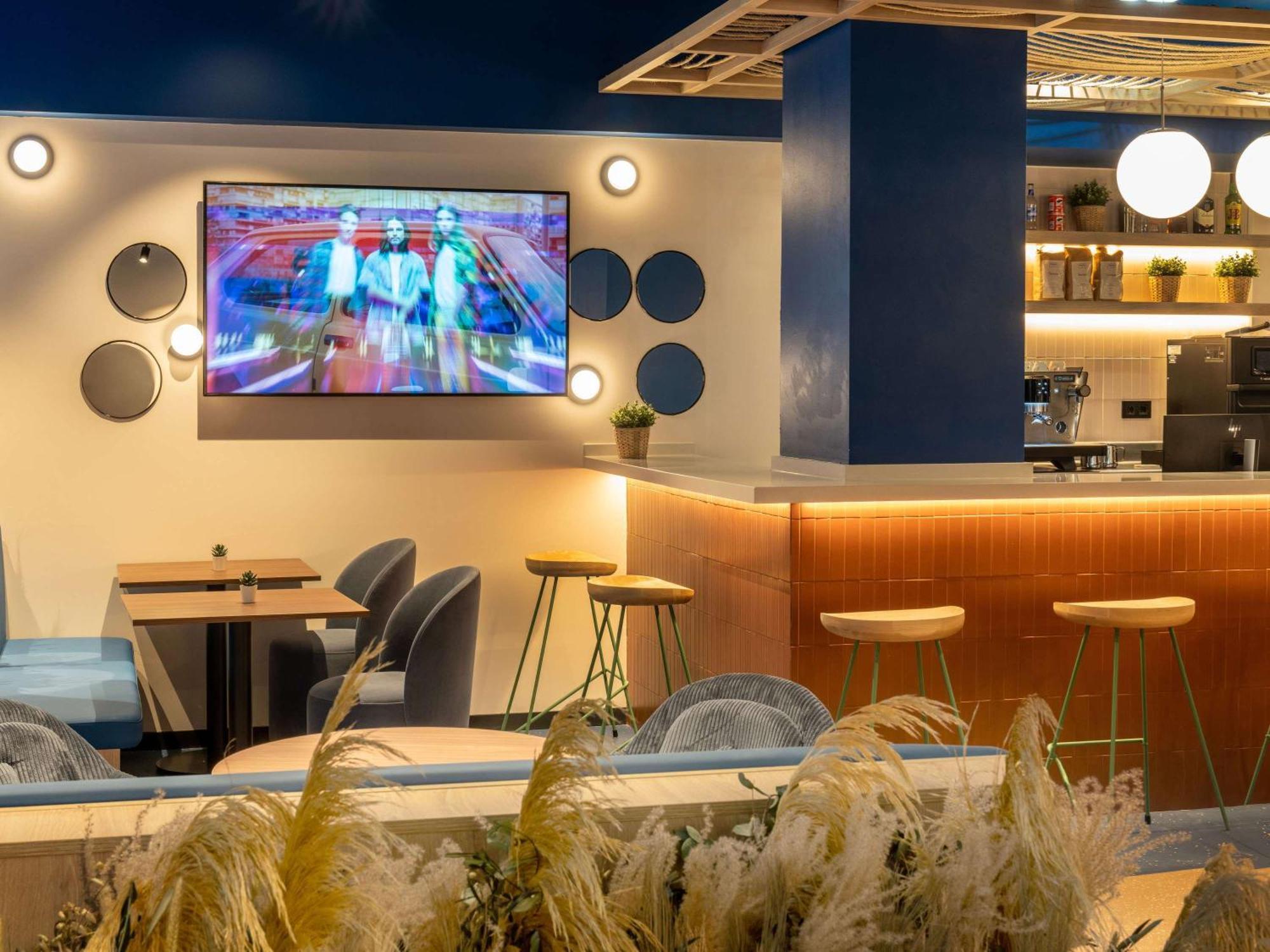 Ibis Styles Zaragoza Ramiro I Hotell Exteriör bild
