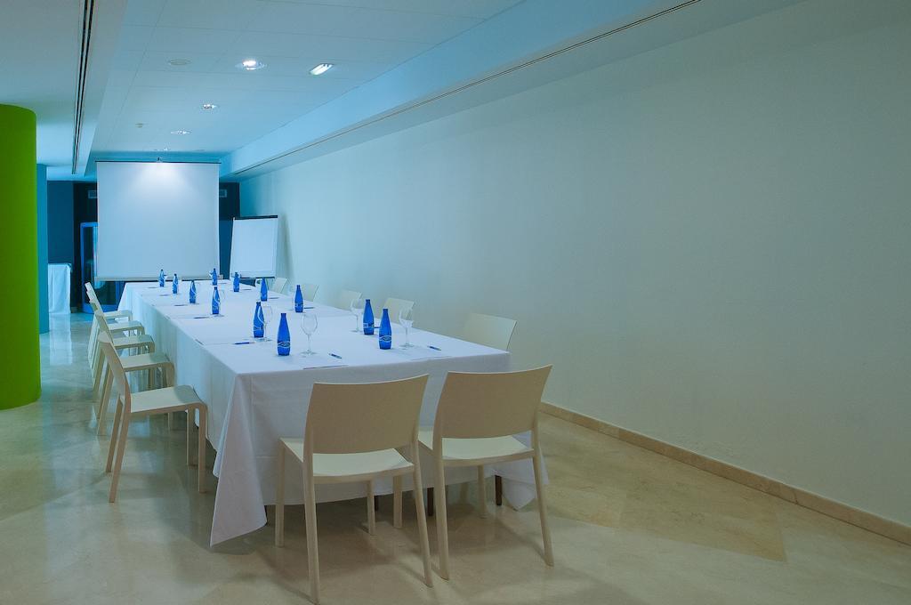 Ibis Styles Zaragoza Ramiro I Hotell Exteriör bild