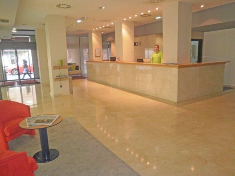 Ibis Styles Zaragoza Ramiro I Hotell Inreriör bild